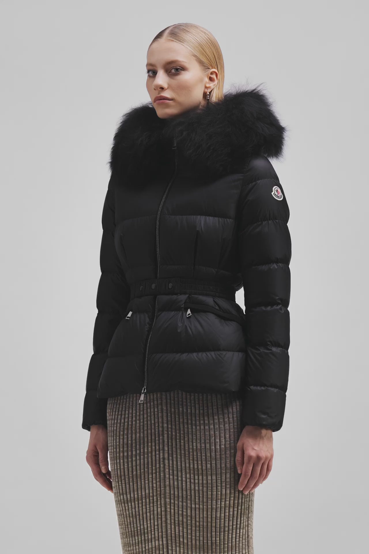 BOED HOODED SHEARLING SHORT DOWN JACKET