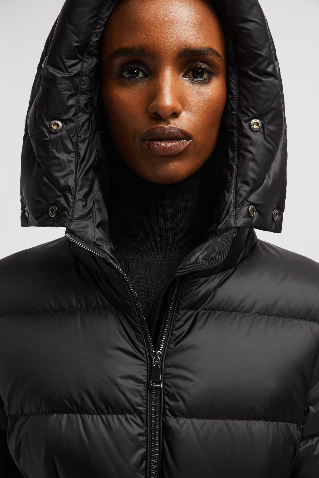 BOED HOODED SHEARLING SHORT DOWN JACKET